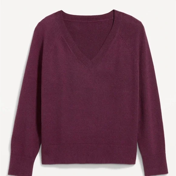 Old Navy Women's So Soft Purple V-Neck Sweater.  Size small - Picture 5 of 5